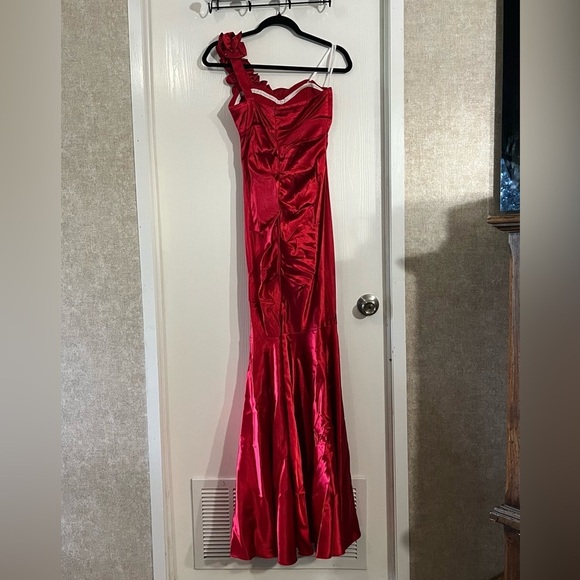 Blondie Nites Silk Red Mermaid Dress - Picture 9 of 9